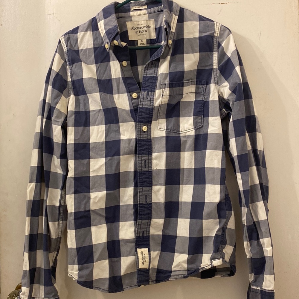 Abrecrombie & Fitch Men’s Button Down Shirt Muscle